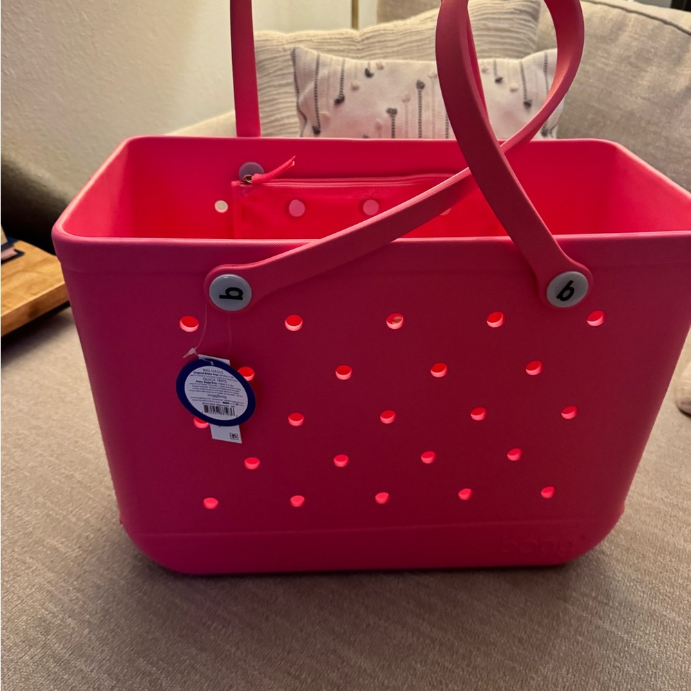 NWT Bogg Bag